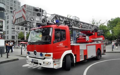 Ein Fahrzeug der Mannheimer Berufsfeuerwehr (Bild: Jivee Blau/Wikimedia/CCBYSA)