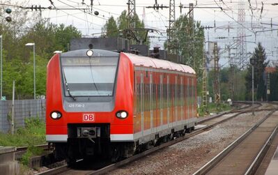 Eine S-Bahn im Bahnhof Wiesloch-Walldorf (Bild: Zwiadowca21/Wikipedia/CCBYSA)