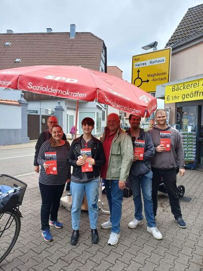 Werden fleißig Unterschriften für den Erhalt der Schwetzinger Notfallpraxis sammeln: Die SPD St. Leon-Rot.